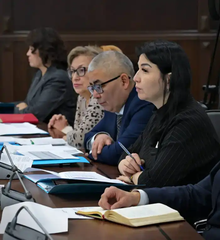 В акимате области подвели итоги работы здравоохранения за 2025 год и обсудили развитие зимних видов спорта (6)