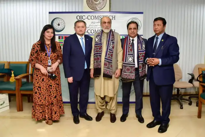 Научное сотрудничество Казахстана и COMSTECH: создание мостов между культурами через образование и технологии Павлодаре