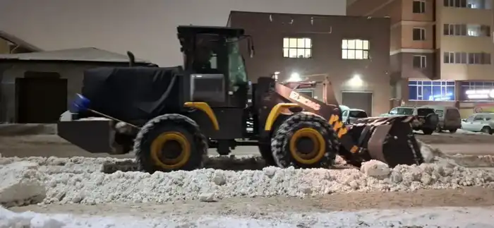 Спецтехника для снегоуборки в Астане почти 2000 единиц Павлодаре