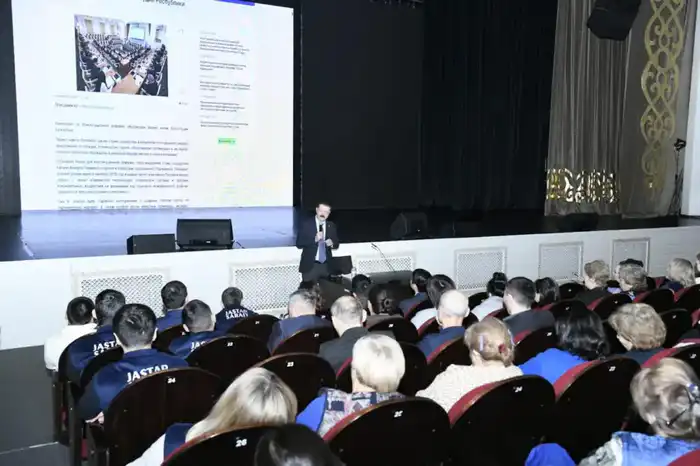 В Астане разъяснили важность конституционных реформ (4)