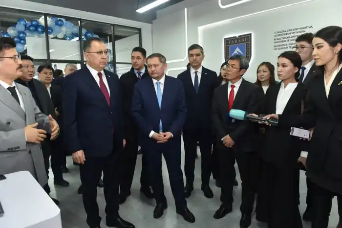 В КазНУ открылся Казахстанско-Сингапурский центр квантовых технологий (9)