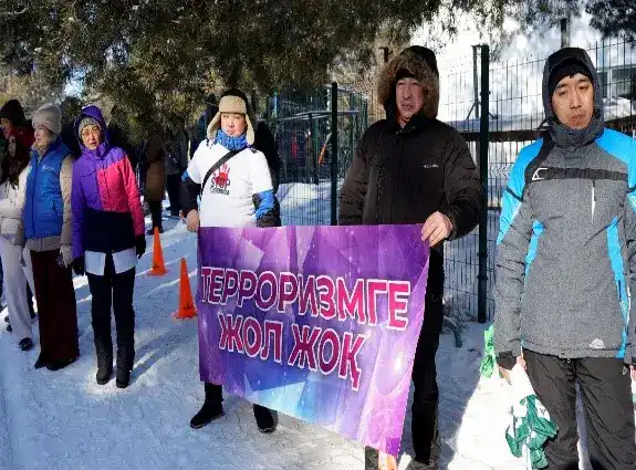 Лыжный забег в Семее: более 200 участников укрепляют общество против терроризма Павлодаре