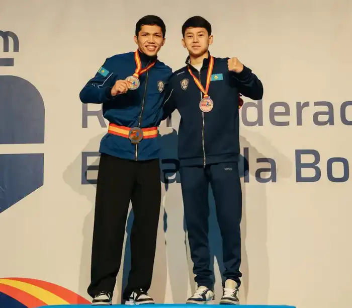 Сборная Казахстана по боксу успешно выступила на турнире в Испании, завоевав 6 золотых медалей Павлодаре