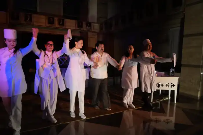 95-летие Мукагали Макатаева: в Жетісу организовали певческий конкурс на стихи поэта и представили биографический моноспектакль (6)