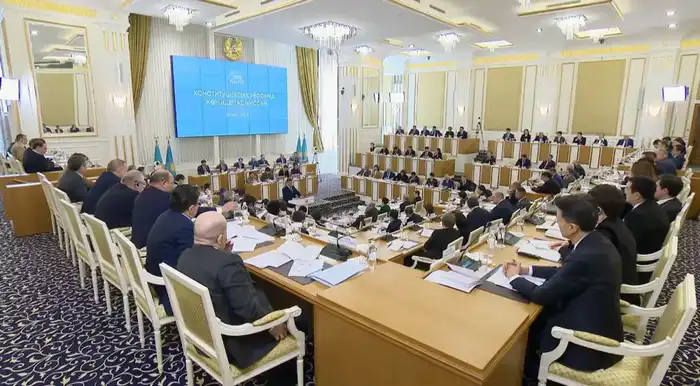 Доклад акима Кызылординской области о проекте новой Конституции на заседании Конституционного совета Павлодаре