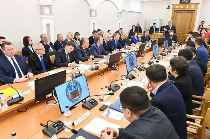 Сотрудничество между Восточно-Казахстанской областью и Алтайским краем: новый шаг к совместному развитию экономики и культуры Павлодаре