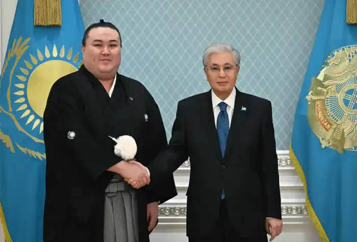 Встреча Президента Казахстана с борцом сумо Ерсином Балтагулом как отражение растущего интереса к спорту среди молодежи страны Павлодаре