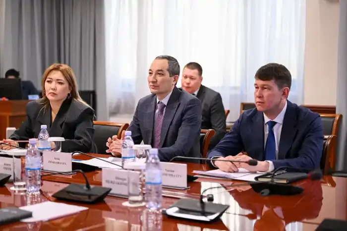 Серик Жарасбаев встретился с президентом Международной федерации Virtus (2)