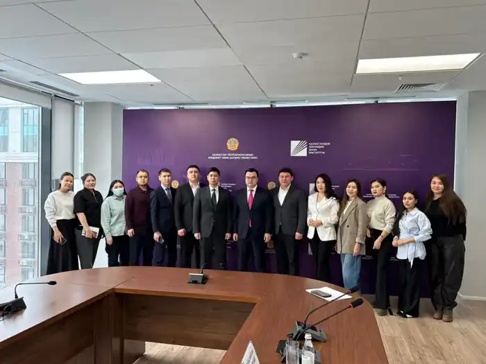 Республиканские молодежные организации поддержали проект новой Конституции (3)