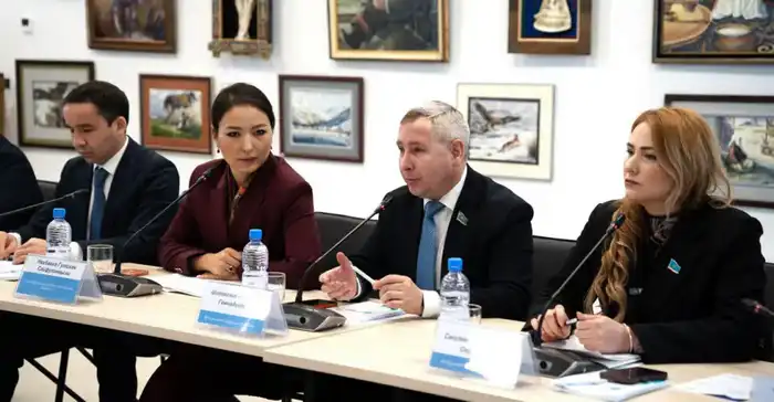 Конституция и молодежь: кто решает будущее Казахстана? Павлодаре