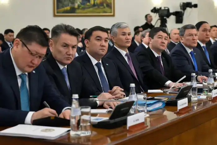 Влияние государственной политики на экономическую стабильность и внедрение технологий в производственный сектор Павлодаре