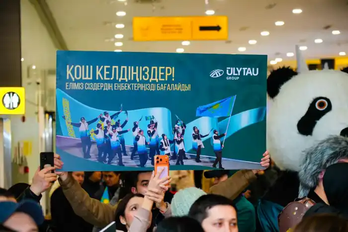 Олимпийского чемпиона Михаила Шайдорова торжественно встретили болельщики в Астане (9)