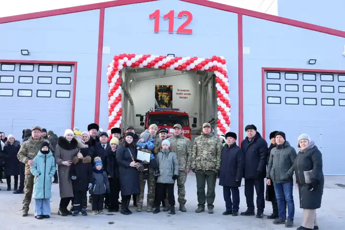 Глава МЧС открыл новую пожарную часть в Мартуке (6)