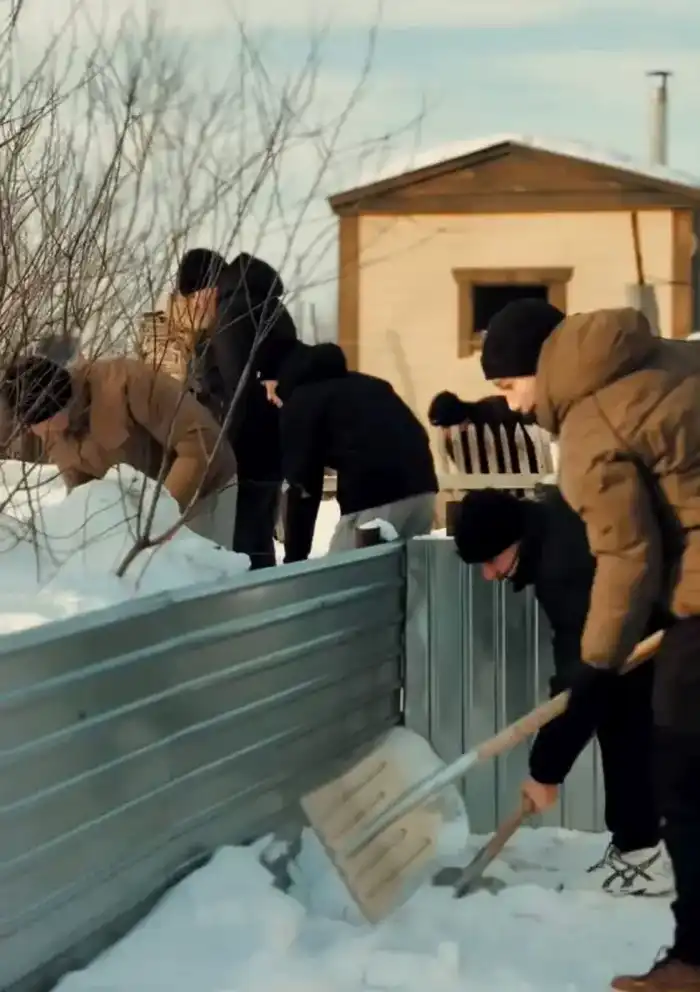 В Лисаковске прошла акция «Снежный десант» (2)