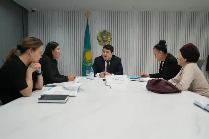 Вице-министр юстиции Даниель Ваисов провёл приём граждан (4)