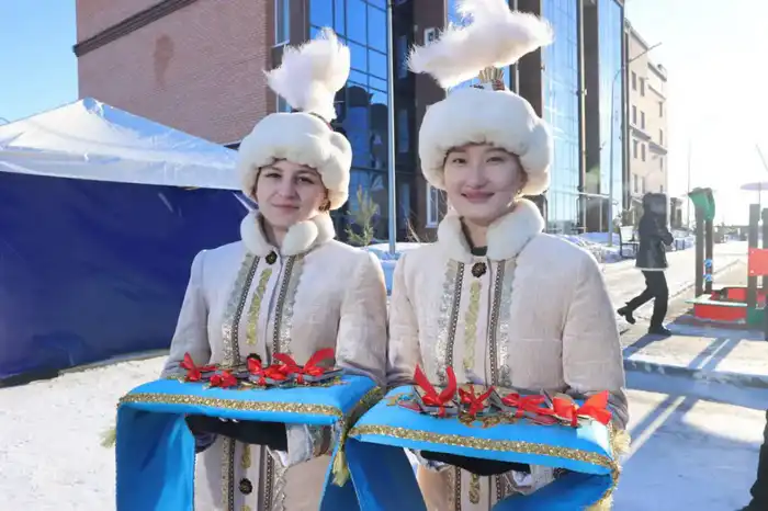 В микрорайоне «Астана» ключи от новых квартир получили 43 семьи (3)