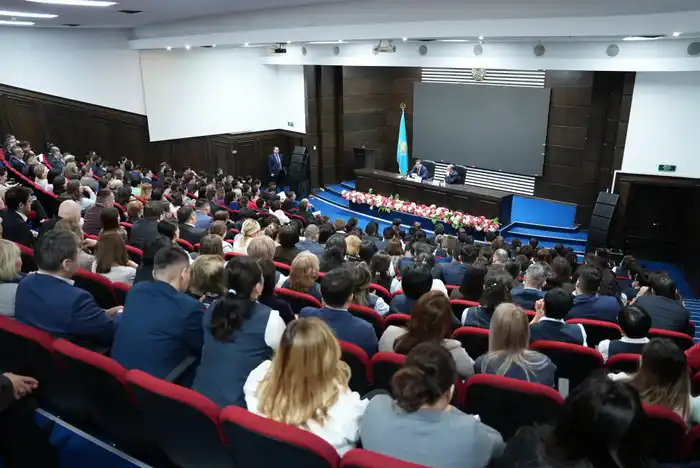 «Адал азамат» — компас для навигации в водах государственной службы Павлодаре