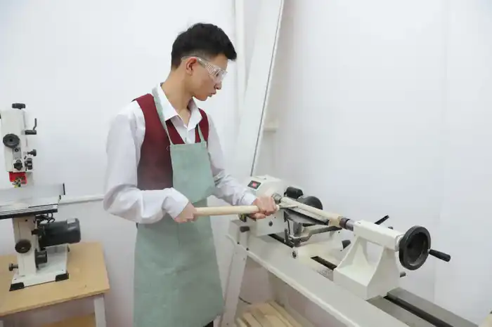 Рабочая поездка в Таласский район: пищевая промышленность, транспорт, соцобъекты (2)