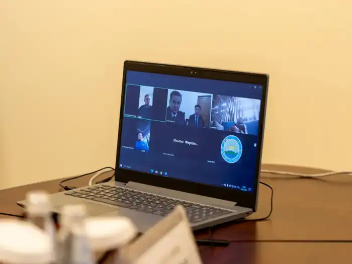 Аким ВКО провёл личный приём граждан (8)