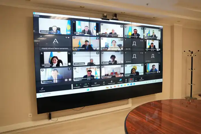 Под председательством Министра юстиции РК Ерлана Сарсембаева состоялось аппаратное совещание по обсуждению Конституционной реформы (2)