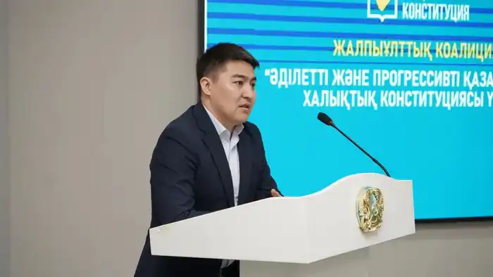 Обсуждение роли образовательных учреждений в реформировании Конституции на встрече в области Абай Павлодаре