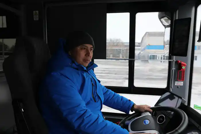 В начале марта в Актобе прибудут еще 11 электробусов (8)