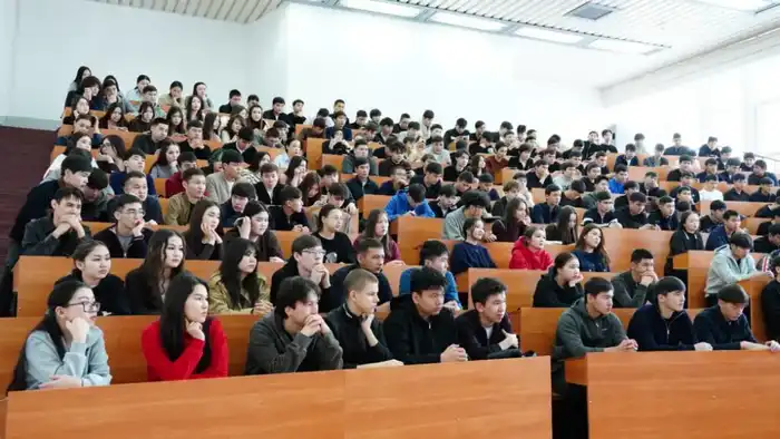 В Уральске зажгли факел надежды: информационная акция против насилия в отношении женщин Павлодаре