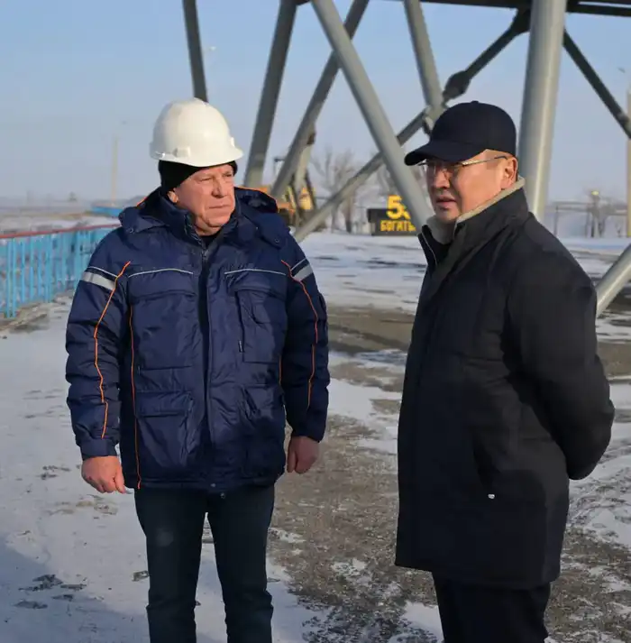 Аким Павлодарской области проверяет угольные разрезы Экибастуза на предмет задымления Павлодаре