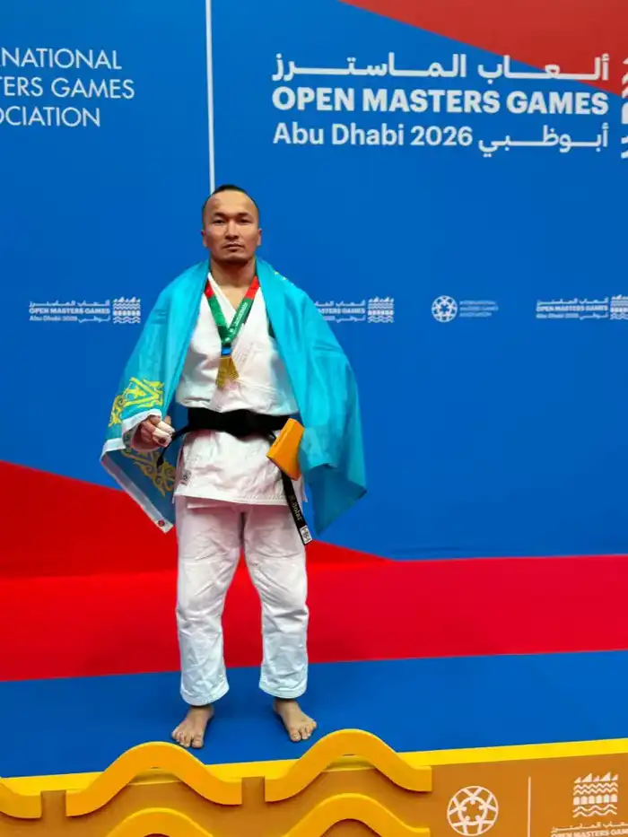 Учитель из Казахстана завоевал золото на международном чемпионате по дзюдо в Абу-Даби Павлодаре