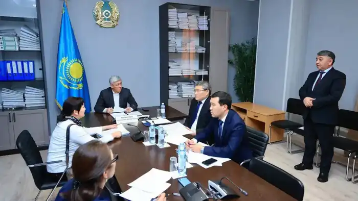 Ермаганбет Булекпаев встретился с гражданами для обсуждения актуальных вопросов Павлодаре
