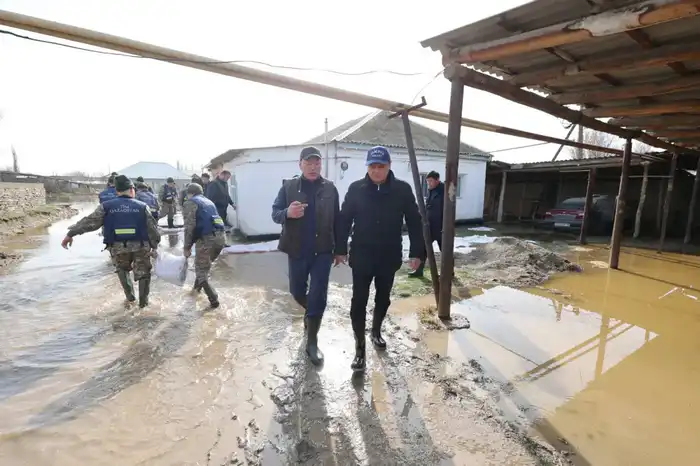 Ербол Карашукеев проверил противопаводковые работы в Таразе (5)