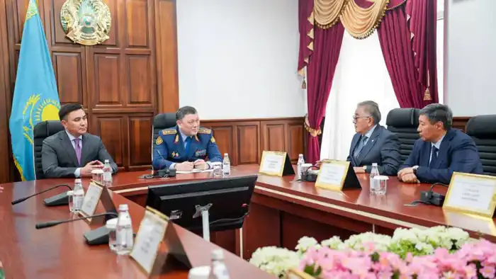 "Никаких оправданий": Министр внутренних дел жестко прошелся по полиции Шымкента (6)