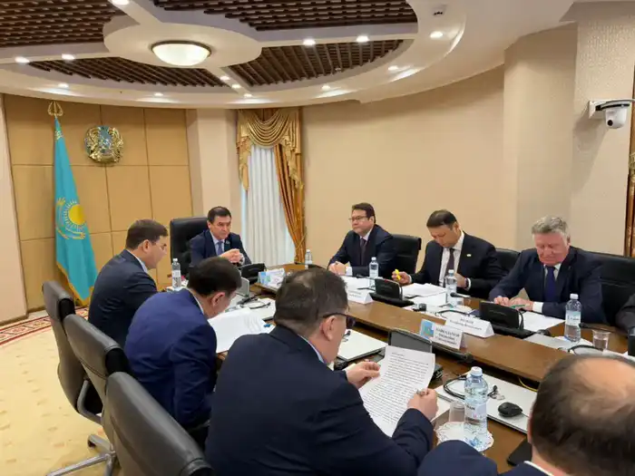 Обсуждение антикоррупционной политики в Сенате: акцент на цифровизацию и прозрачность финансов Павлодаре