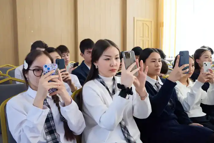 В Костанайском университете представлен ИИ-агент для помощи школьникам в выборе профессии Павлодаре