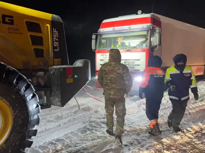 Спасение 126 человек из снежных заносов в Казахстане: международная помощь и координация спасательных служб Павлодаре