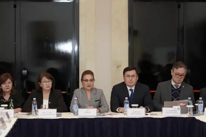 В Астане обсудили вакцинацию и профилактику заболеваний Павлодаре