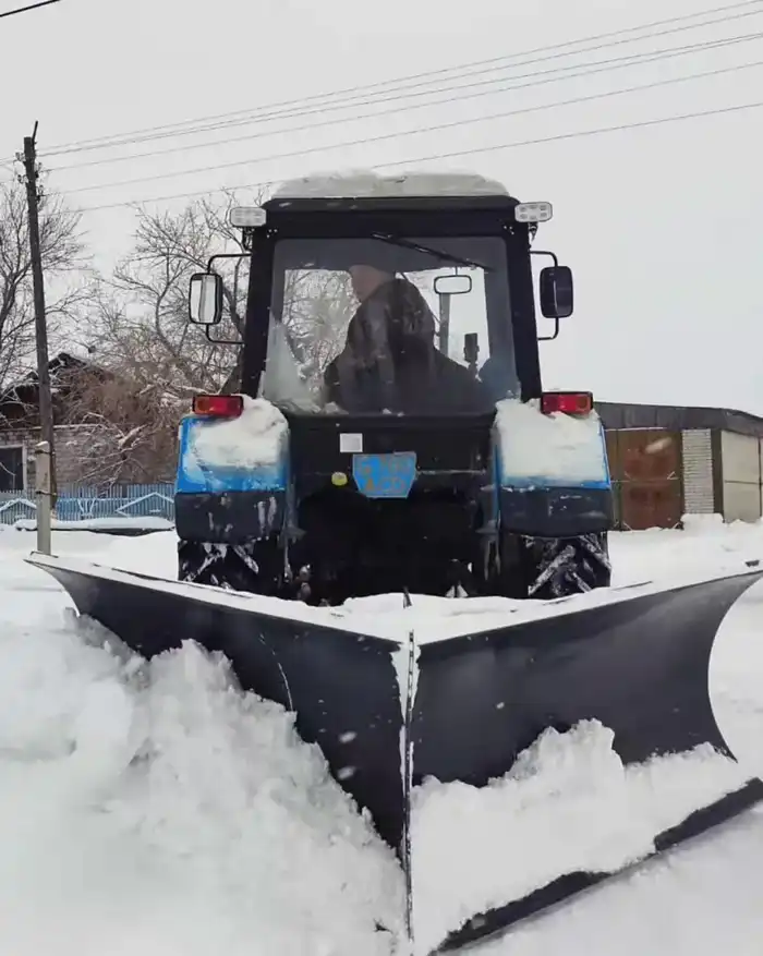 Обеспечение безопасности жителей области Абай через систематическую уборку снега Павлодаре