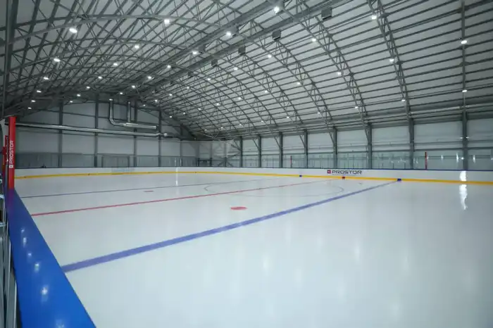 Нурдаулет Килыбай ознакомился с ходом строительства нового ледового дворца в Актау (8)