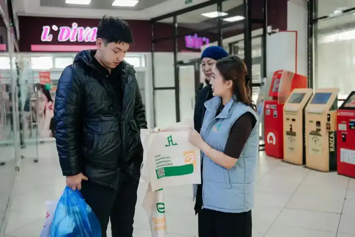 Таза Казахстан: В области Абай прошла акция «Эко культура: Выбирай шоппер!» (3)