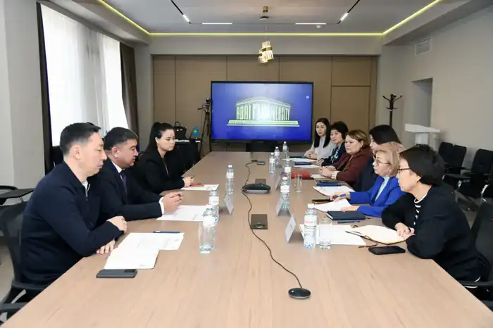 Университет Абая и Иле-Алатауский национальный парк подписали меморандум о сотрудничестве в рамках акции «Таза Қазақстан» Павлодаре