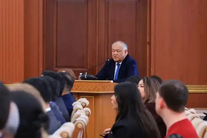 Проект новой Конституции обсудил актив Карагандинской области (6)