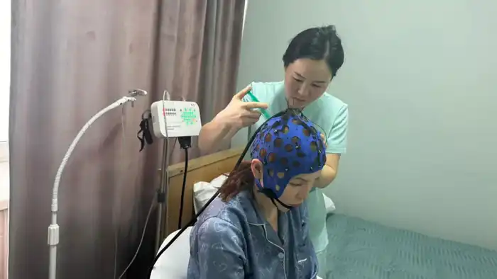 Открытие кабинета электроэнцефалографии: новое окно в мир активности мозга в столичной поликлинике Павлодаре