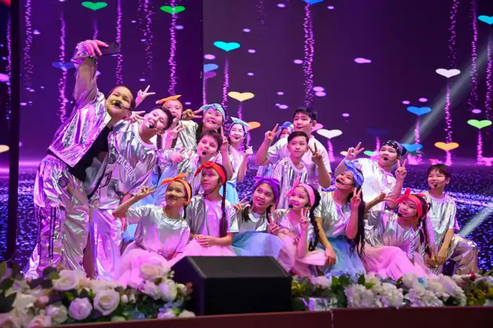 В Астане состоялся отчетный концерт студии «Жас сарбаз» имени Нургисы Тлендиева (9)