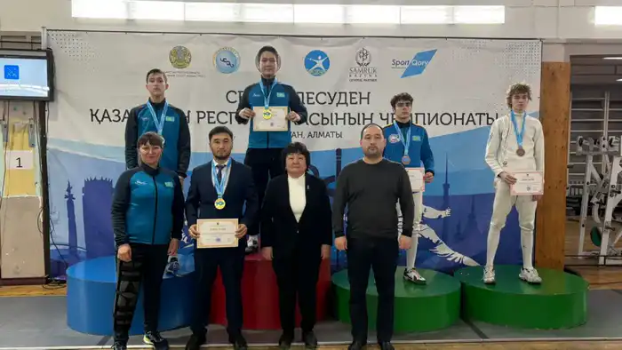 Сборная Алматы одержала победу на чемпионате Казахстана по фехтованию, завоевав 32 призовых места Павлодаре