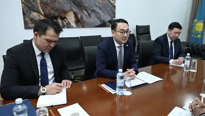 Обсуждены приоритеты дальнейшего сотрудничества Казахстана и Азиатского Банка Развития (4)