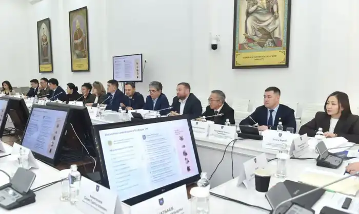 Минэнерго и КазНУ обсудили направления работы Отраслевого центра технологических компетенций в ТЭК (3)