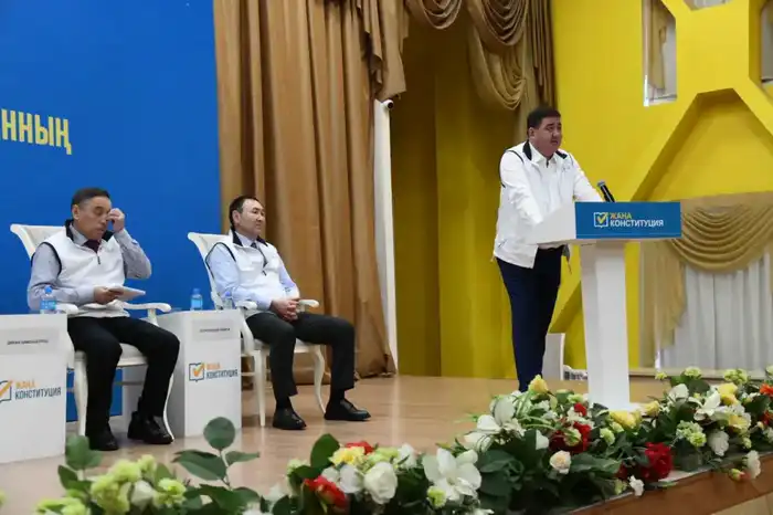 В Астане около 350 преподавателей и общественных активистов обсудили Конституционные реформы (3)