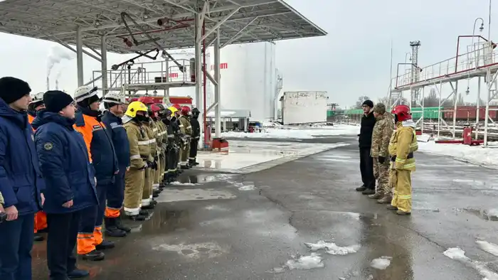 Спасатели МЧС провели пожарно-тактические учения на объектах с массовым пребыванием людей и повышенной пожарной опасностью (6)