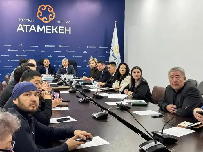 Экоотели и визит-центр: Каркаралинский нацпарк представил новые проекты для инвесторов (2)