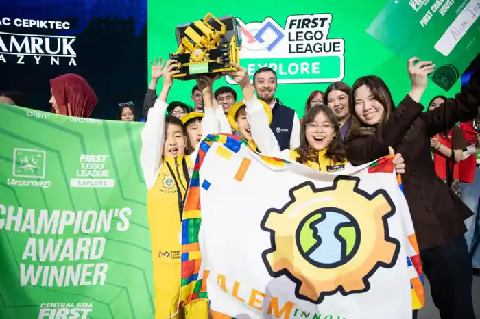 Alem Innovators from Almaty Win Champions Award at FIRST Robotics Championship, Securing Spot in Global Finals in Houston Павлодаре